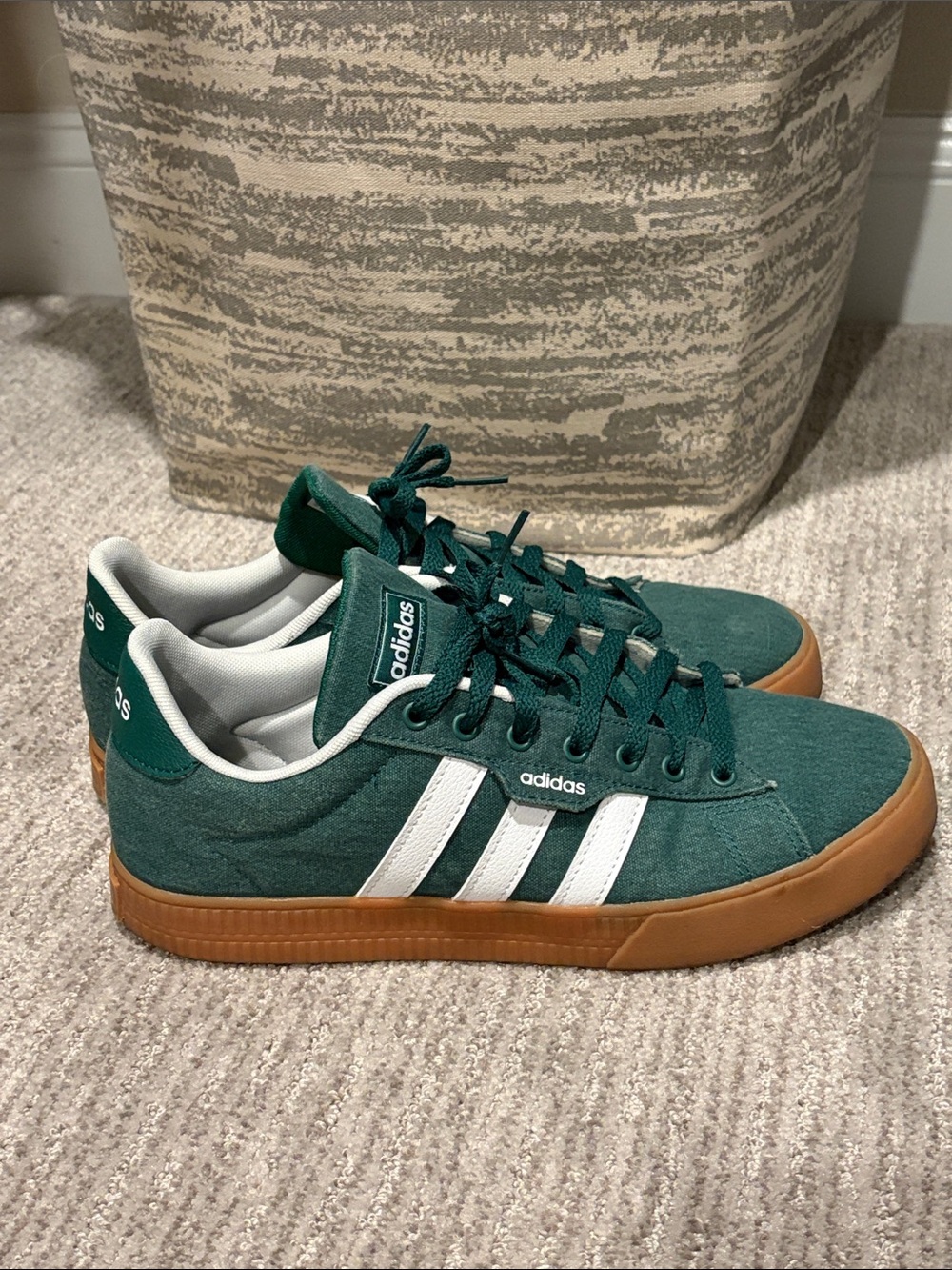 Adidas Sneakers Men’s USA 9.5 - Picture 4 of 6